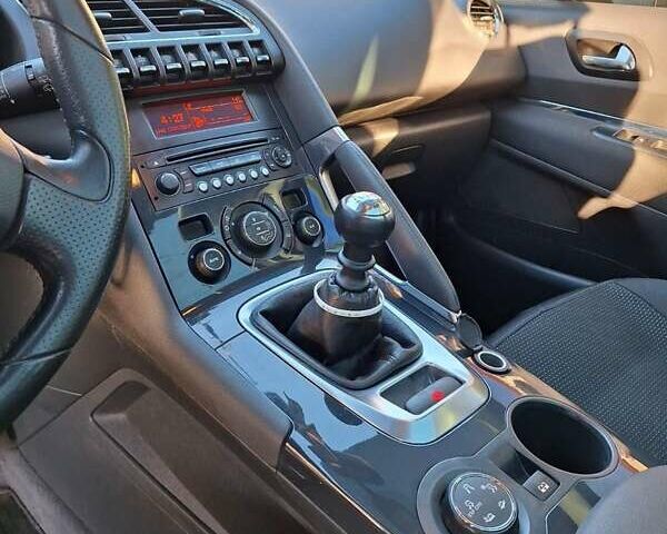 Сірий Пежо 3008, об'ємом двигуна 1.6 л та пробігом 236 тис. км за 8800 $, фото 1 на Automoto.ua
