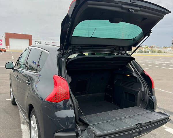 Серый Пежо 3008, объемом двигателя 1.6 л и пробегом 223 тыс. км за 6500 $, фото 6 на Automoto.ua