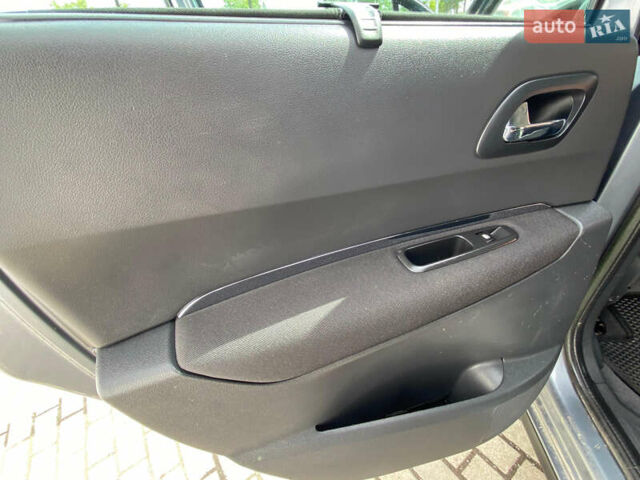 Сірий Пежо 3008, об'ємом двигуна 1.56 л та пробігом 248 тис. км за 7999 $, фото 20 на Automoto.ua