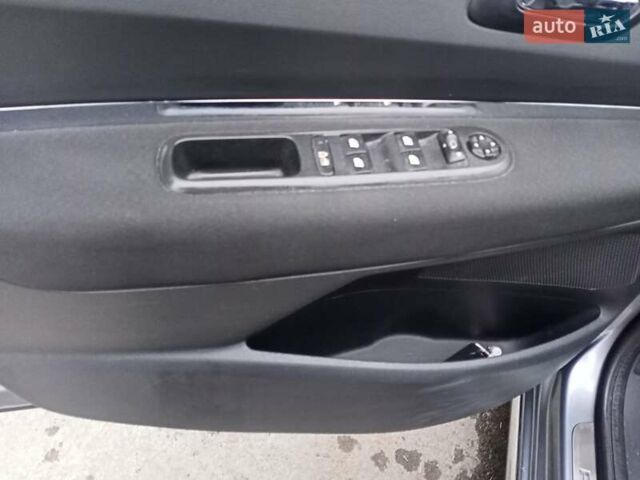 Серый Пежо 3008, объемом двигателя 1.6 л и пробегом 265 тыс. км за 8650 $, фото 37 на Automoto.ua