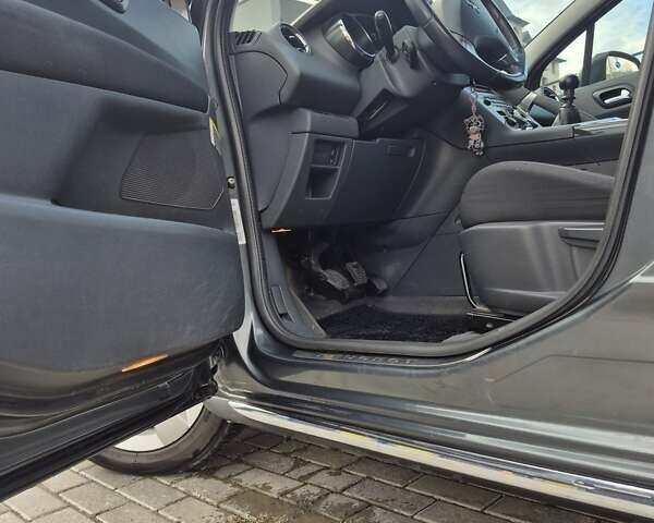 Серый Пежо 3008, объемом двигателя 1.6 л и пробегом 201 тыс. км за 7770 $, фото 12 на Automoto.ua