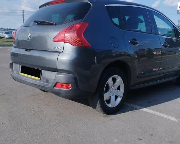 Серый Пежо 3008, объемом двигателя 1.56 л и пробегом 257 тыс. км за 8800 $, фото 3 на Automoto.ua