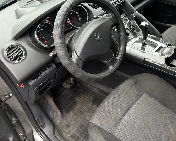 Серый Пежо 3008, объемом двигателя 1.56 л и пробегом 247 тыс. км за 7600 $, фото 13 на Automoto.ua