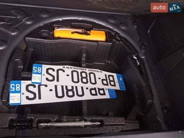 Серый Пежо 3008, объемом двигателя 1.6 л и пробегом 265 тыс. км за 8650 $, фото 38 на Automoto.ua