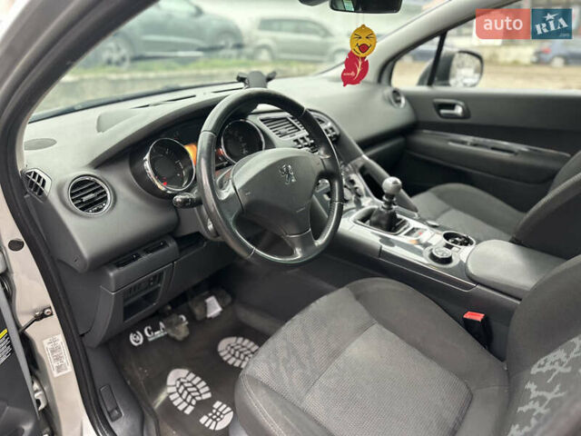 Серый Пежо 3008, объемом двигателя 1.56 л и пробегом 237 тыс. км за 7400 $, фото 24 на Automoto.ua