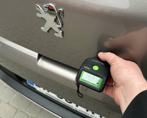 Серый Пежо 3008, объемом двигателя 2 л и пробегом 211 тыс. км за 10650 $, фото 44 на Automoto.ua