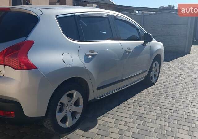 Серый Пежо 3008, объемом двигателя 1.6 л и пробегом 185 тыс. км за 8300 $, фото 4 на Automoto.ua