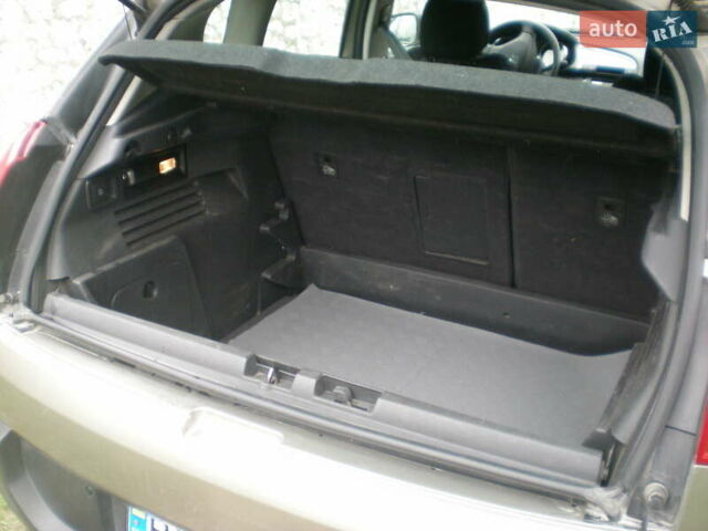 Пежо 3008 2011 в Тернополе на Automoto.ua Серый Пежо 3008, объемом двигателя 1.6 л и пробегом 268 тыс. км за 5800 $, фото 7 на Automoto.ua