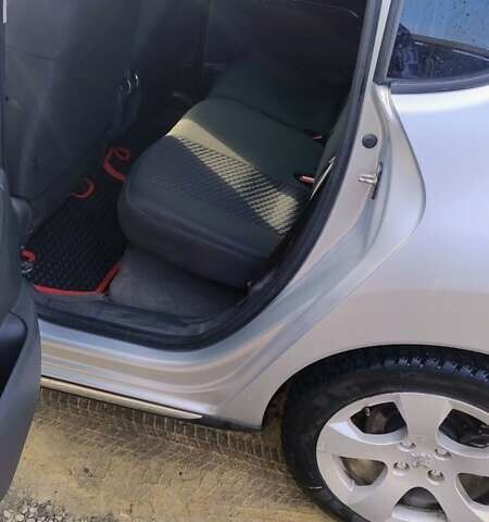 Серый Пежо 3008, объемом двигателя 2 л и пробегом 237 тыс. км за 10000 $, фото 7 на Automoto.ua