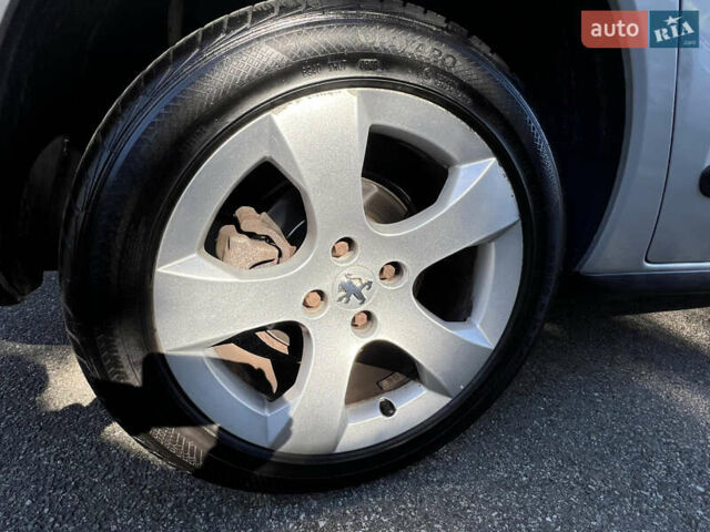 Сірий Пежо 3008, об'ємом двигуна 1.6 л та пробігом 250 тис. км за 8200 $, фото 16 на Automoto.ua