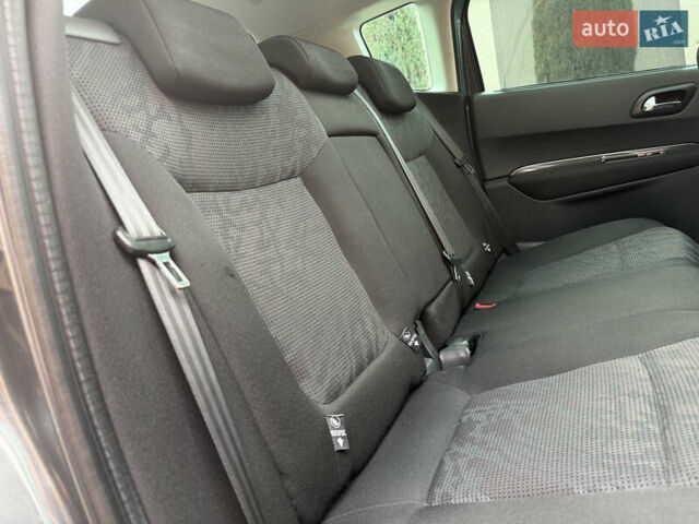 Пежо 3008 2011 в Стрые на Automoto.ua Серый Пежо 3008, объемом двигателя 1.6 л и пробегом 241 тыс. км за 8900 $, фото 69 на Automoto.ua