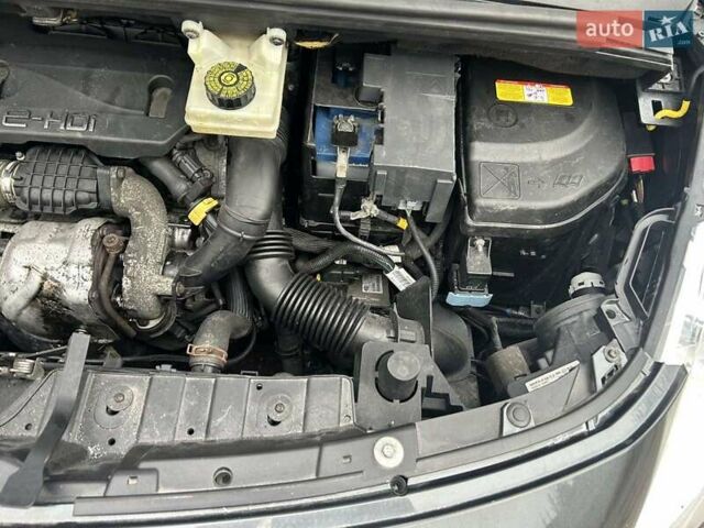 Сірий Пежо 3008, об'ємом двигуна 1.6 л та пробігом 250 тис. км за 9250 $, фото 44 на Automoto.ua