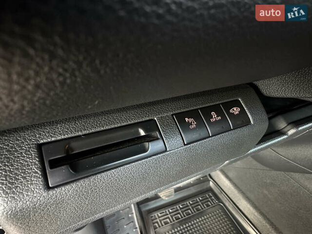 Серый Пежо 3008, объемом двигателя 1.56 л и пробегом 263 тыс. км за 9150 $, фото 73 на Automoto.ua