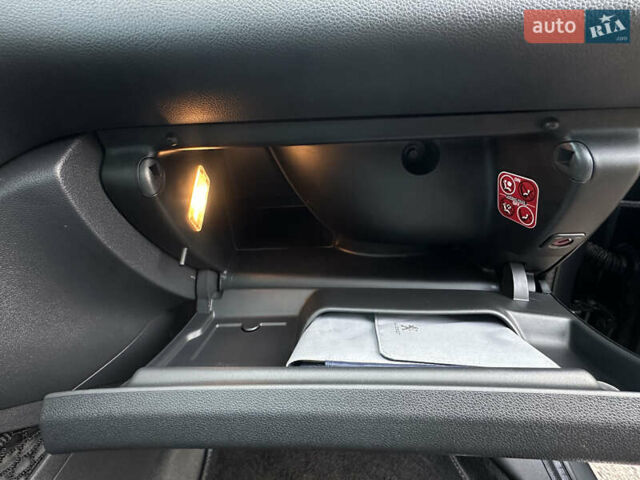 Серый Пежо 3008, объемом двигателя 1.56 л и пробегом 263 тыс. км за 9150 $, фото 130 на Automoto.ua