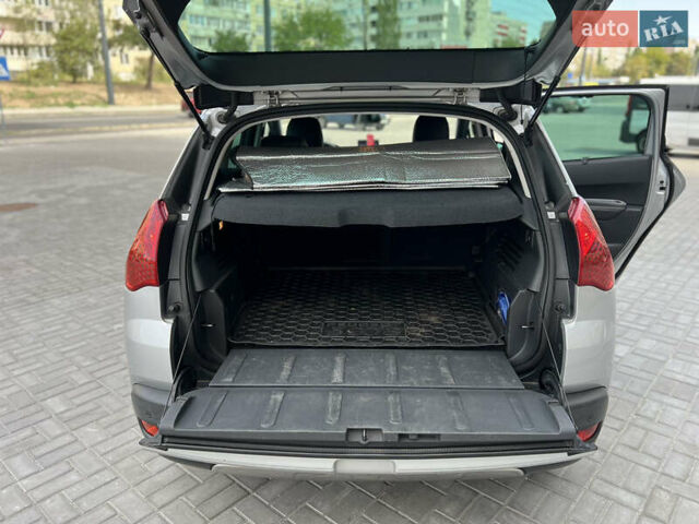 Сірий Пежо 3008, об'ємом двигуна 1.56 л та пробігом 157 тис. км за 9800 $, фото 6 на Automoto.ua