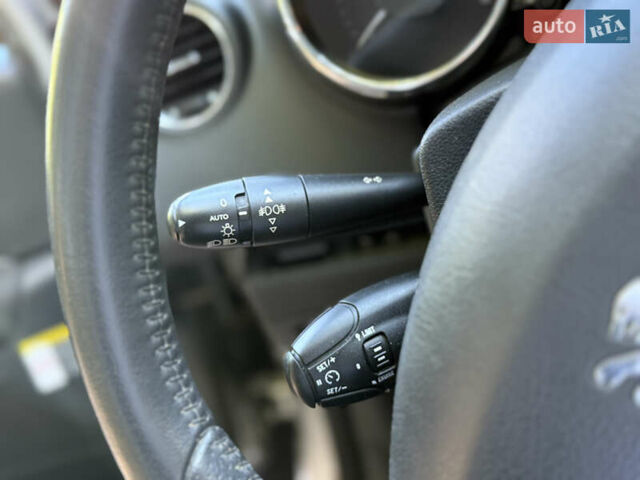 Сірий Пежо 3008, об'ємом двигуна 2 л та пробігом 184 тис. км за 10380 $, фото 32 на Automoto.ua