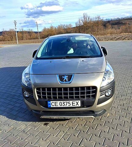 Серый Пежо 3008, объемом двигателя 1.6 л и пробегом 119 тыс. км за 9500 $, фото 1 на Automoto.ua