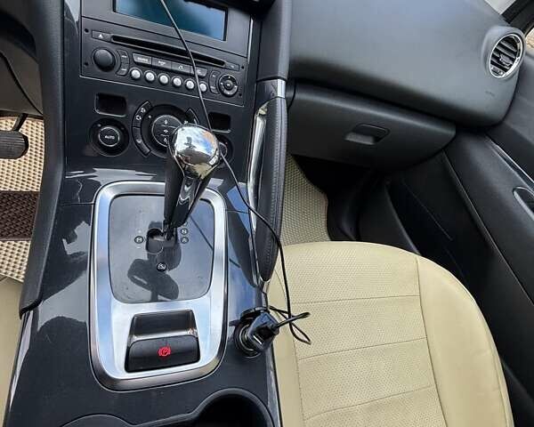 Сірий Пежо 3008, об'ємом двигуна 1.56 л та пробігом 192 тис. км за 8350 $, фото 17 на Automoto.ua