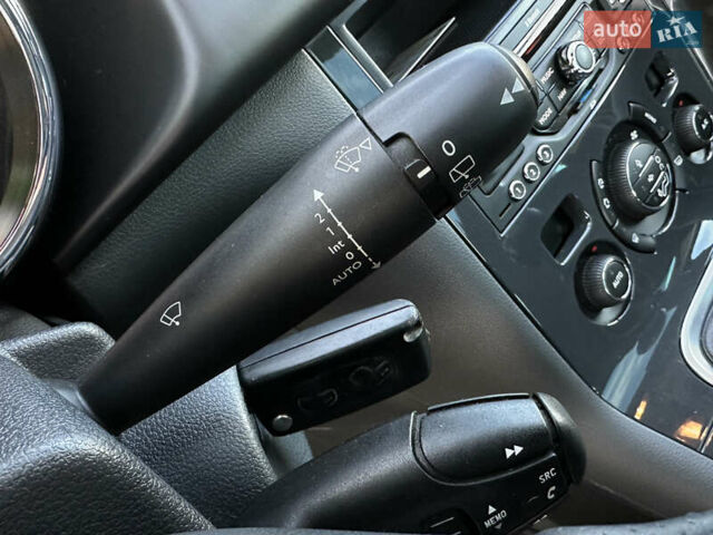 Серый Пежо 3008, объемом двигателя 1.56 л и пробегом 263 тыс. км за 9150 $, фото 76 на Automoto.ua