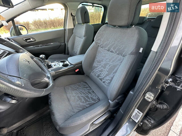 Серый Пежо 3008, объемом двигателя 1.56 л и пробегом 263 тыс. км за 9150 $, фото 69 на Automoto.ua