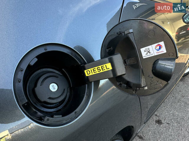 Серый Пежо 3008, объемом двигателя 1.56 л и пробегом 263 тыс. км за 9150 $, фото 53 на Automoto.ua