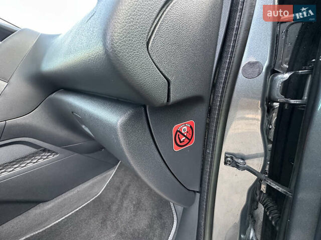 Серый Пежо 3008, объемом двигателя 1.56 л и пробегом 263 тыс. км за 9150 $, фото 112 на Automoto.ua