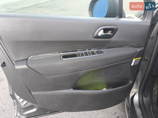 Сірий Пежо 3008, об'ємом двигуна 1.6 л та пробігом 178 тис. км за 8450 $, фото 34 на Automoto.ua