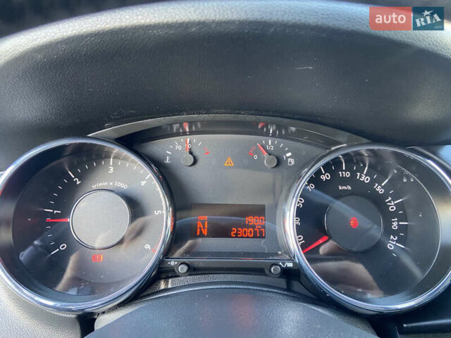 Серый Пежо 3008, объемом двигателя 1.6 л и пробегом 230 тыс. км за 8700 $, фото 29 на Automoto.ua