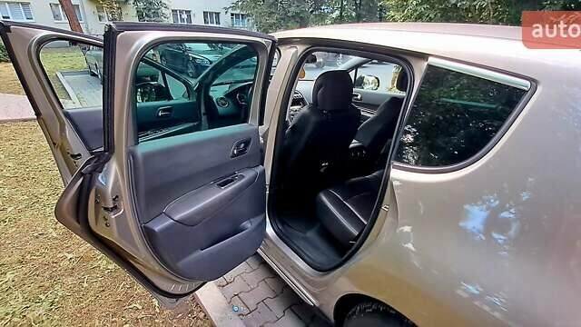 Сірий Пежо 3008, об'ємом двигуна 2 л та пробігом 264 тис. км за 9300 $, фото 14 на Automoto.ua