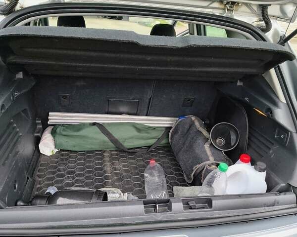 Сірий Пежо 3008, об'ємом двигуна 1.6 л та пробігом 220 тис. км за 10100 $, фото 14 на Automoto.ua