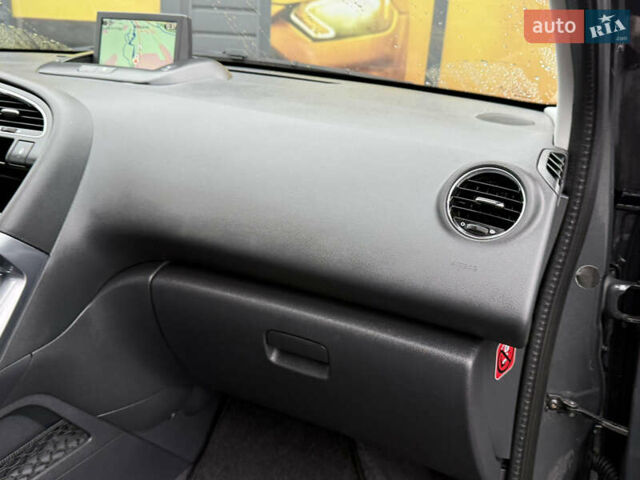 Серый Пежо 3008, объемом двигателя 1.6 л и пробегом 238 тыс. км за 9999 $, фото 27 на Automoto.ua