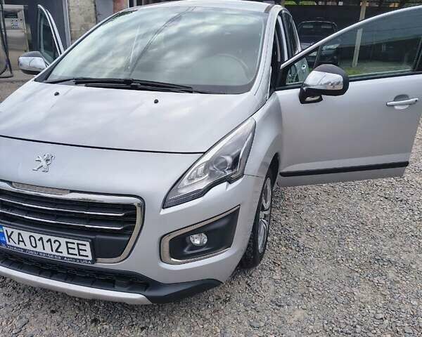 Сірий Пежо 3008, об'ємом двигуна 1.6 л та пробігом 220 тис. км за 10100 $, фото 4 на Automoto.ua