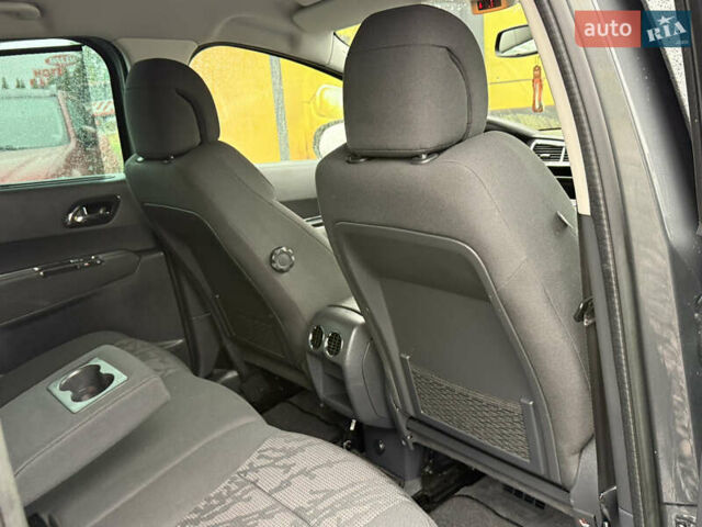 Серый Пежо 3008, объемом двигателя 1.6 л и пробегом 238 тыс. км за 9999 $, фото 33 на Automoto.ua