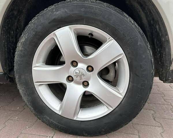 Серый Пежо 3008, объемом двигателя 1.6 л и пробегом 270 тыс. км за 9100 $, фото 19 на Automoto.ua