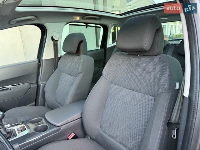 Серый Пежо 3008, объемом двигателя 1.6 л и пробегом 231 тыс. км за 9350 $, фото 56 на Automoto.ua