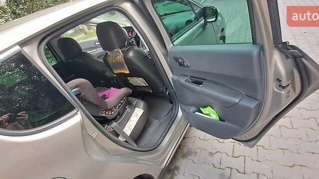 Сірий Пежо 3008, об'ємом двигуна 2 л та пробігом 264 тис. км за 9300 $, фото 2 на Automoto.ua