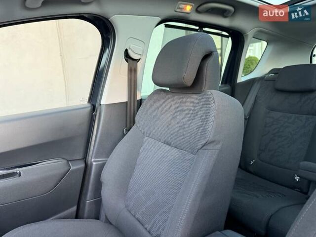 Серый Пежо 3008, объемом двигателя 1.6 л и пробегом 231 тыс. км за 9350 $, фото 53 на Automoto.ua