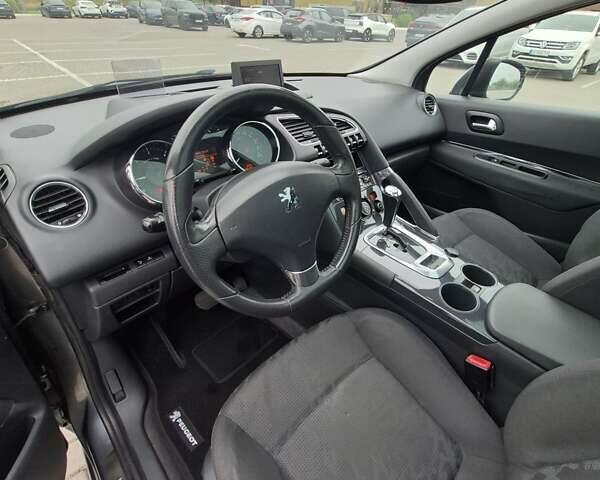 Пежо 3008 2013 в Львове на Automoto.ua Серый Пежо 3008, объемом двигателя 2 л и пробегом 228 тыс. км за 11400 $, фото 23 на Automoto.ua