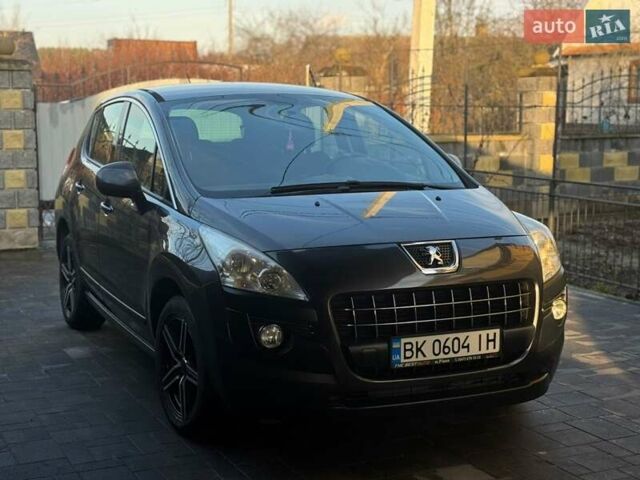 Серый Пежо 3008, объемом двигателя 1.56 л и пробегом 227 тыс. км за 9500 $, фото 1 на Automoto.ua