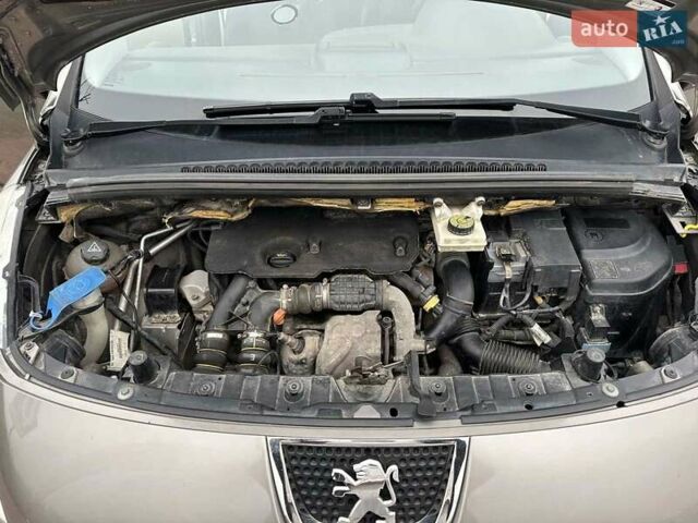 Серый Пежо 3008, объемом двигателя 1.6 л и пробегом 270 тыс. км за 9100 $, фото 23 на Automoto.ua