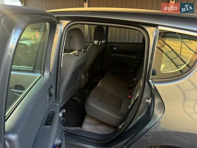 Серый Пежо 3008, объемом двигателя 1.56 л и пробегом 227 тыс. км за 9500 $, фото 14 на Automoto.ua