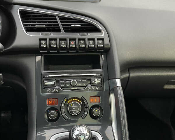 Серый Пежо 3008, объемом двигателя 1.6 л и пробегом 123 тыс. км за 9450 $, фото 23 на Automoto.ua