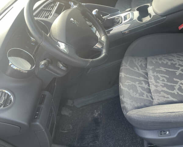 Пежо 3008 2013 в Умани на Automoto.ua Серый Пежо 3008, объемом двигателя 1.56 л и пробегом 180 тыс. км за 8000 $, фото 8 на Automoto.ua