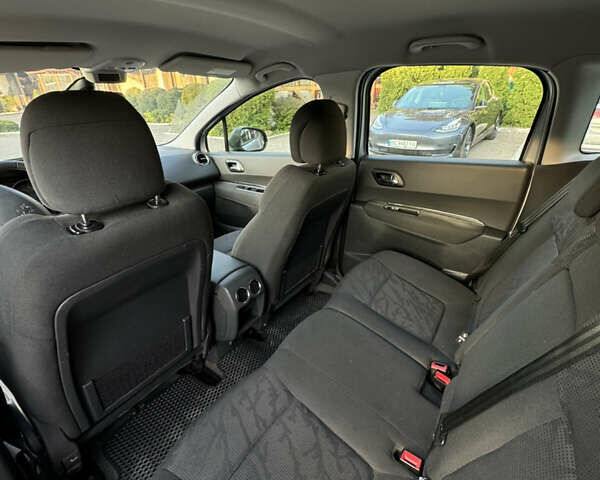 Серый Пежо 3008, объемом двигателя 1.56 л и пробегом 157 тыс. км за 8000 $, фото 15 на Automoto.ua