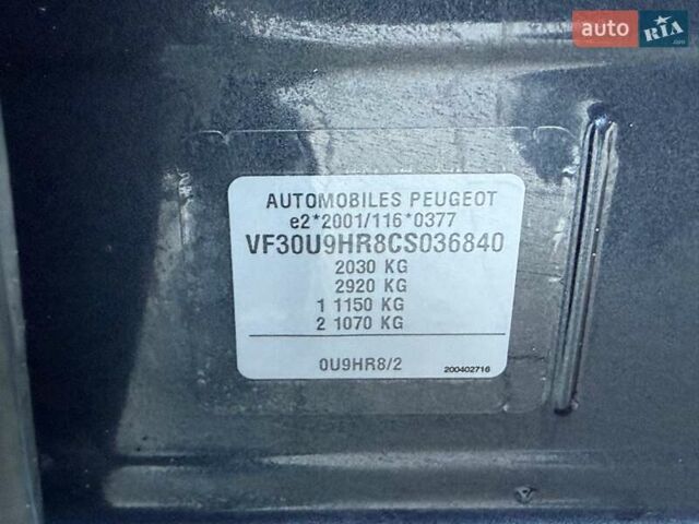 Серый Пежо 3008, объемом двигателя 1.6 л и пробегом 231 тыс. км за 9350 $, фото 90 на Automoto.ua