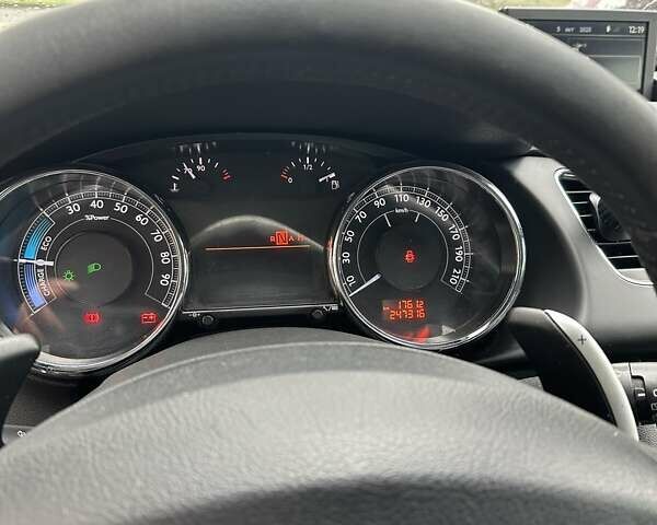 Серый Пежо 3008, объемом двигателя 2 л и пробегом 247 тыс. км за 9950 $, фото 20 на Automoto.ua