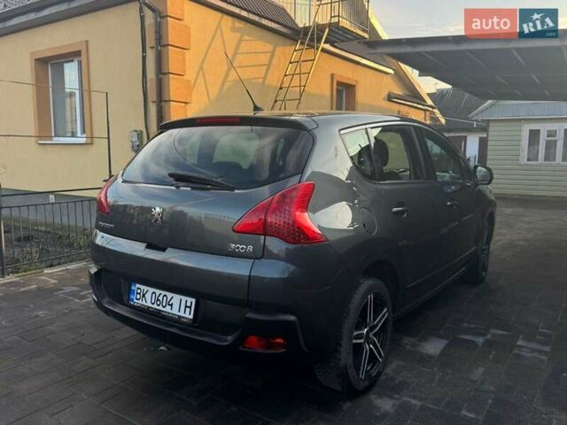 Серый Пежо 3008, объемом двигателя 1.56 л и пробегом 227 тыс. км за 9500 $, фото 7 на Automoto.ua