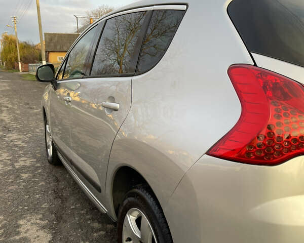 Серый Пежо 3008, объемом двигателя 1.6 л и пробегом 123 тыс. км за 9450 $, фото 11 на Automoto.ua