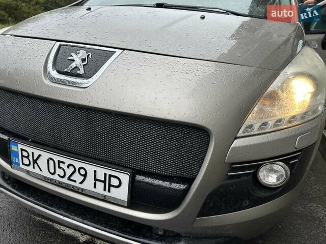 Серый Пежо 3008, объемом двигателя 2 л и пробегом 247 тыс. км за 9950 $, фото 10 на Automoto.ua