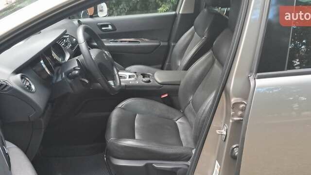 Сірий Пежо 3008, об'ємом двигуна 2 л та пробігом 264 тис. км за 9300 $, фото 12 на Automoto.ua